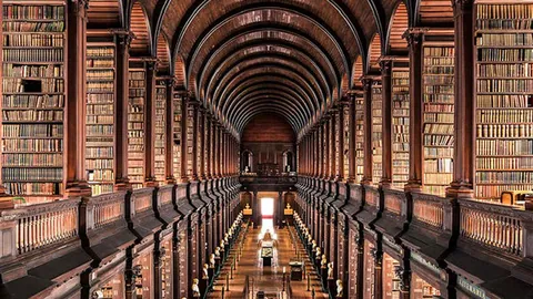 欧冠1／8决赛对阵出炉：皇家马德里对阵马德里竞技，拜仁与勒沃库森碰面，巴黎圣日耳曼挑战利物浦